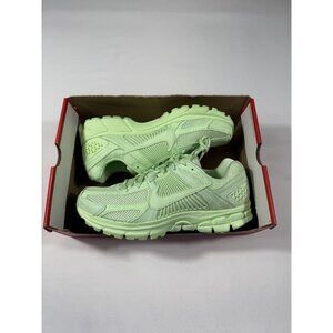 New New Nike Zoom Vomero 5 Shoes Mens Size 10 Vapor Green Running HF5493 301